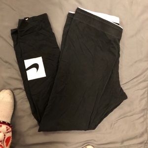 Nike Leggings- Black